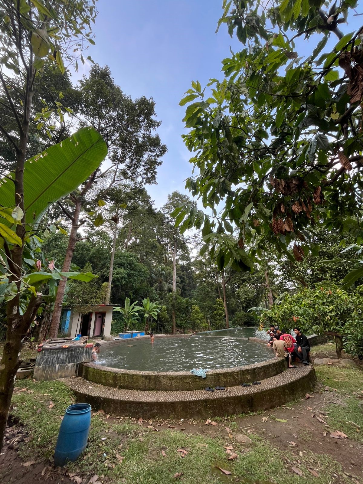 Kolam Pemandian Air Panas